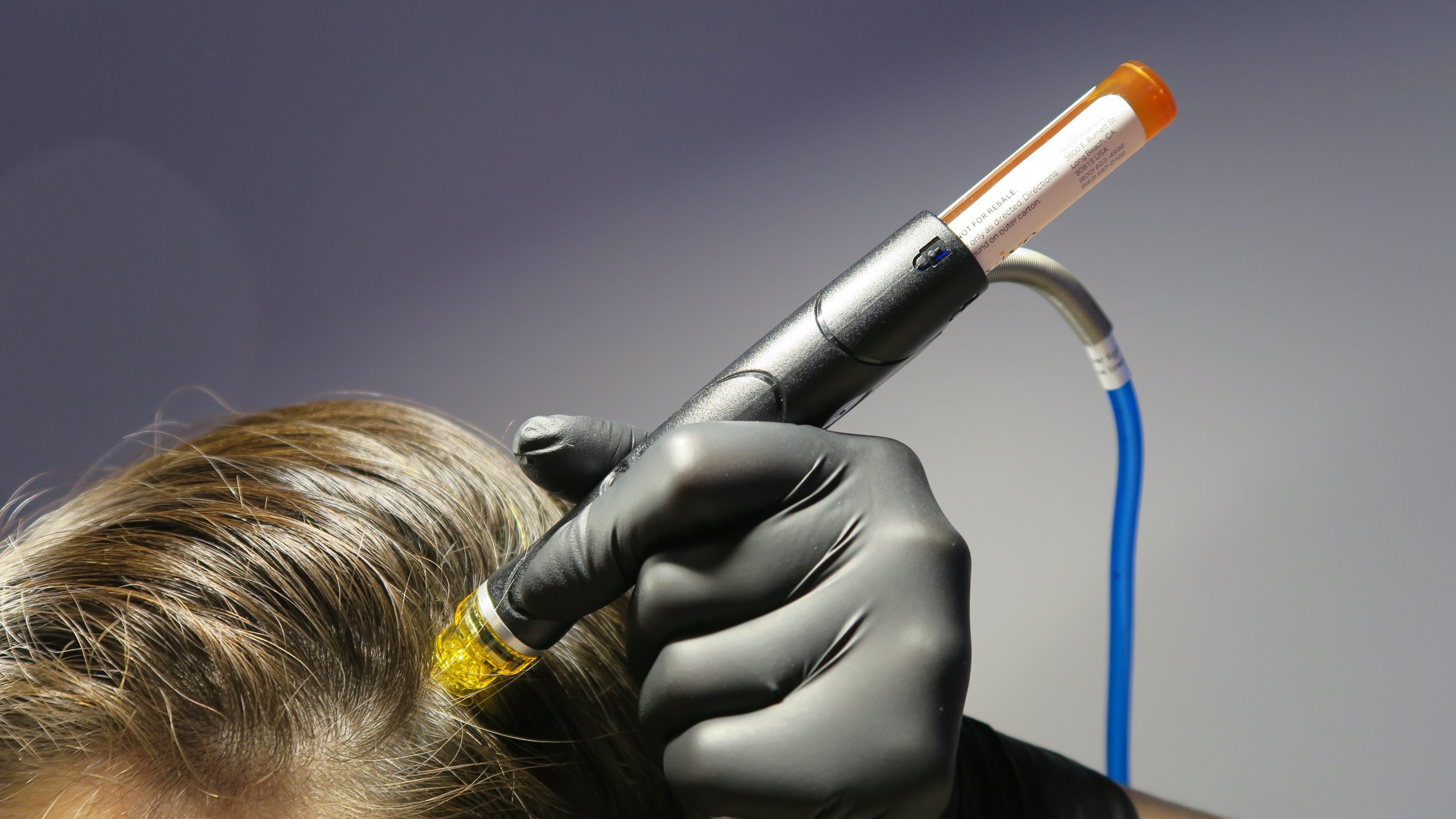 KERAVIVE treatment cleansing the scalp